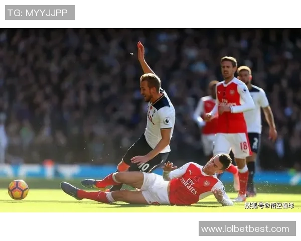 国王杯热刺逆转莱比锡红牌事件引发全场激情战术解析与精彩回顾